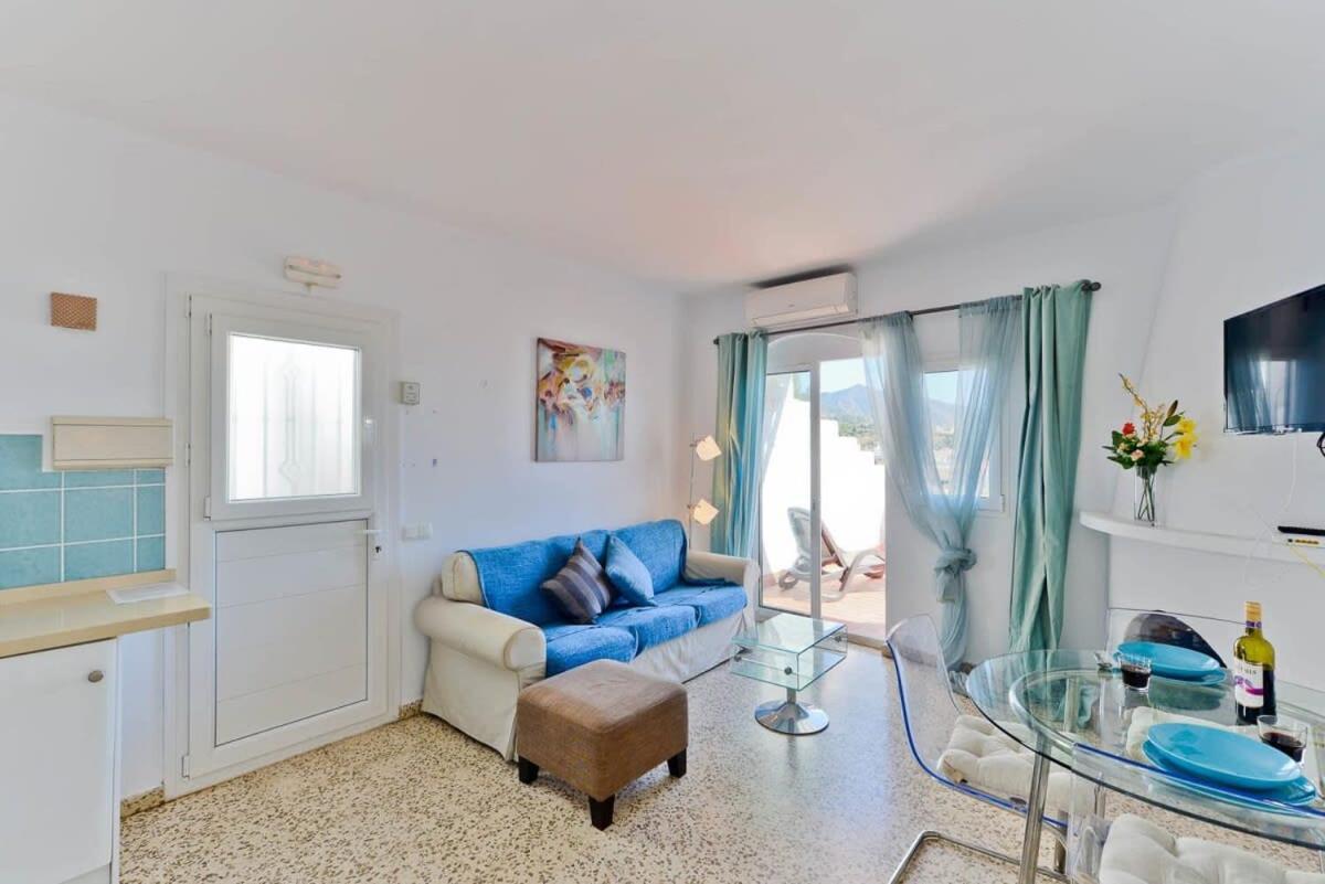 Capistrano Pueblo Apartment เนร์คา ภายนอก รูปภาพ