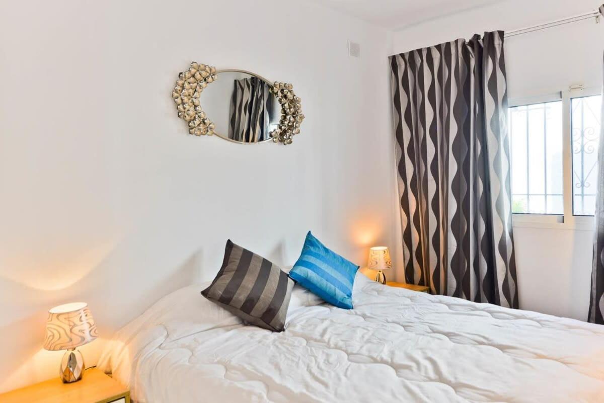 Capistrano Pueblo Apartment เนร์คา ภายนอก รูปภาพ